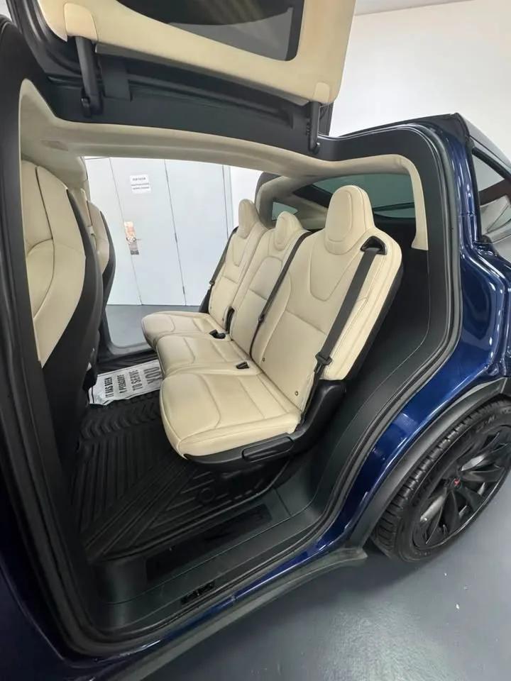 Captain Seats